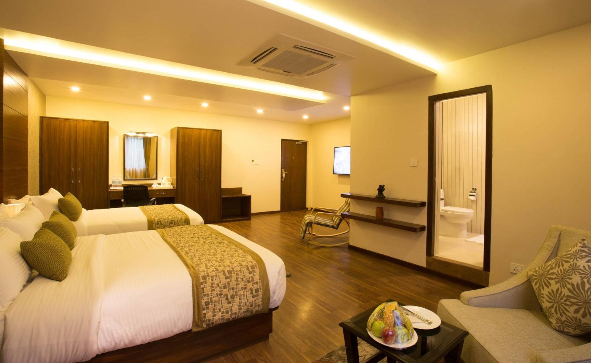 Yatri Suites And Spa Катманду Номер фото